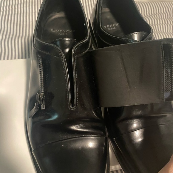Givenchy Men’s Leather Derby with Flap Zip Closure - Picture 12 of 12